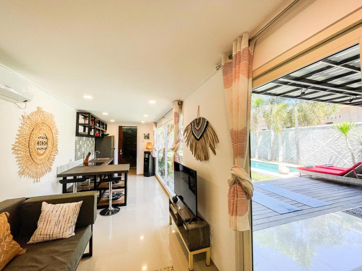 Villa Kotak Surfers Escape Reopening Rates Apply Now Selong Belanak Εξωτερικό φωτογραφία