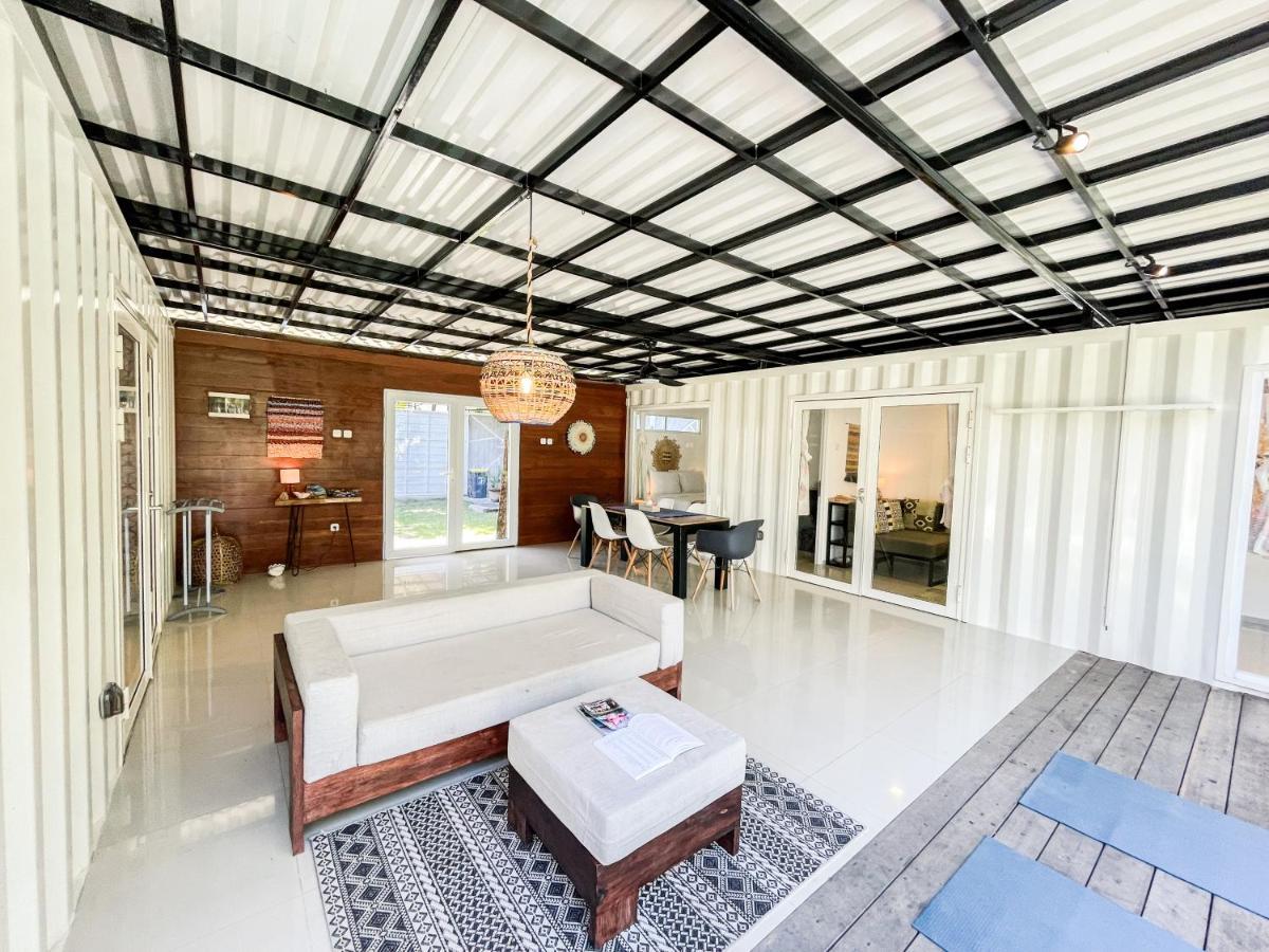 Villa Kotak Surfers Escape Reopening Rates Apply Now Selong Belanak Εξωτερικό φωτογραφία